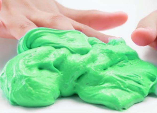 Knead the slime-dough by hand until it has the right consistency.
