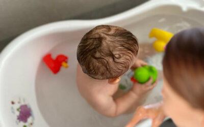 Was brauchen Babys und Kleinkinder im Badezimmer?