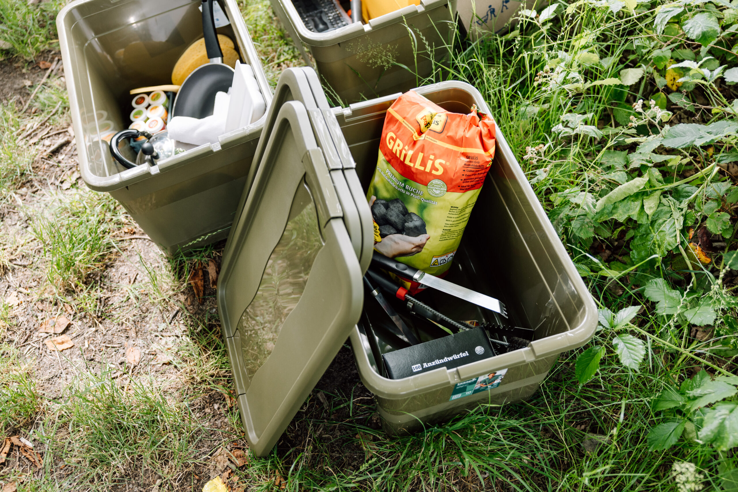 <strong>eckhart</strong> keeps tools, cables and camping equipment securely stored. The eckhart range is available in five sizes from 12 to 83 litres.